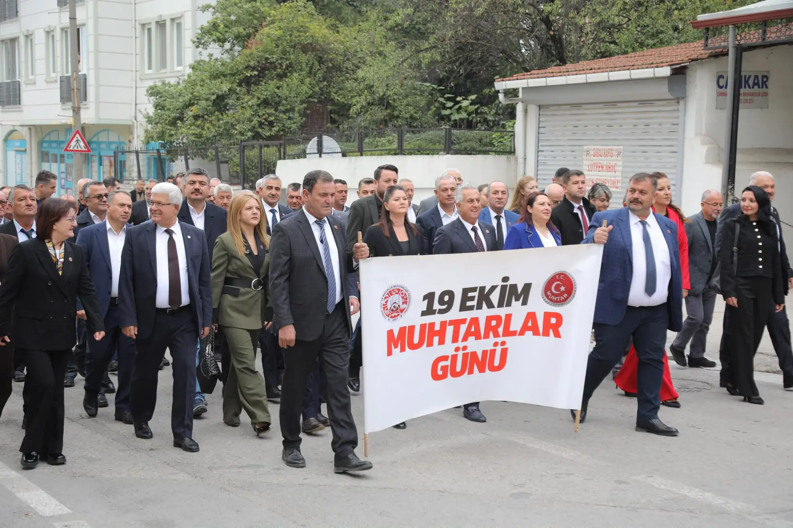BAŞKAN GENCAN: “ÖNCELİĞİMİZ VATANDAŞLARIMIZIN MEMNUNİYETİ” galeri görseli